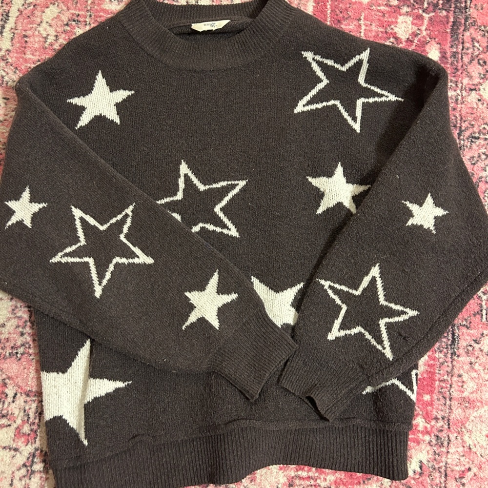 grey star sweater